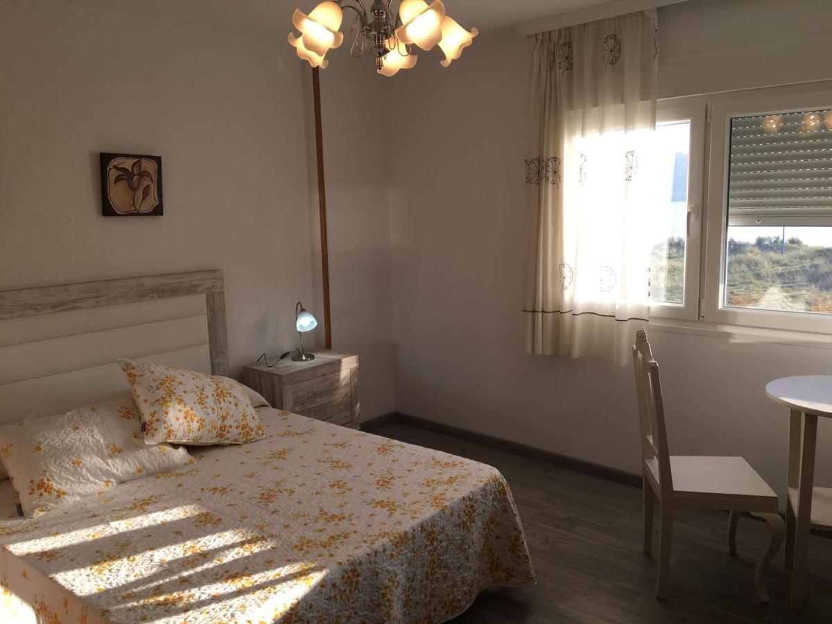 Apartamentos Playa De La Concha Porto de Espasante Exteriör bild